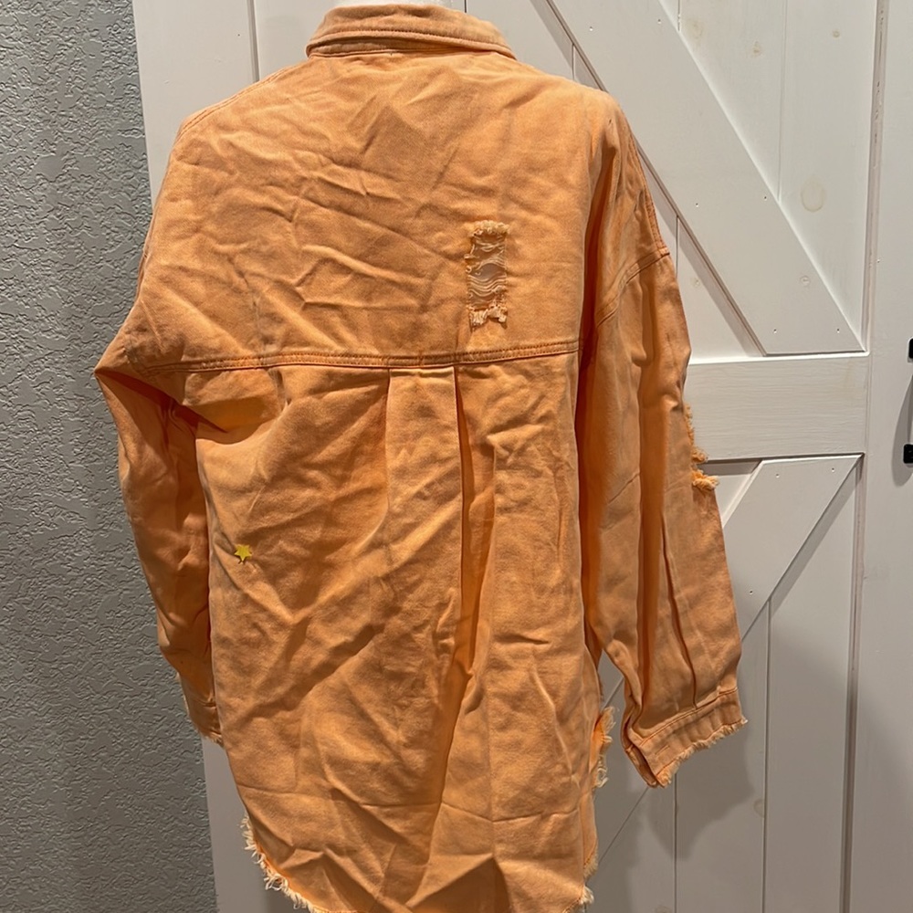 Shacket - Picture 2 of 3
